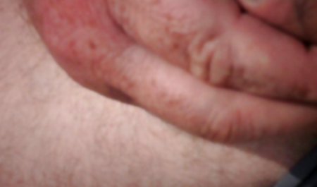 يحصل صغير أسود شقراء يسيطر عليها اثنين من الوحوش من قبل نظام سكس محارم فلبيني التحكم