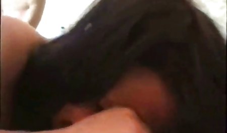 الفرخ شقراء يحصل على ديك في كس اخته الحمار
