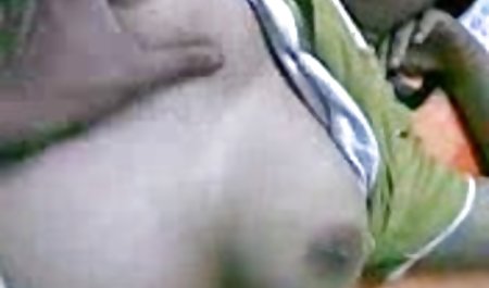 فاتنة سكس ايراني محارم مفلس أصابع كس