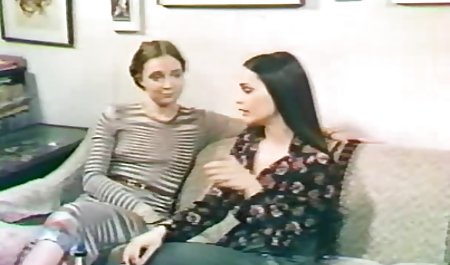 ابيلا مخاطر كلية البظر في سكس محارم في فندق جعبة